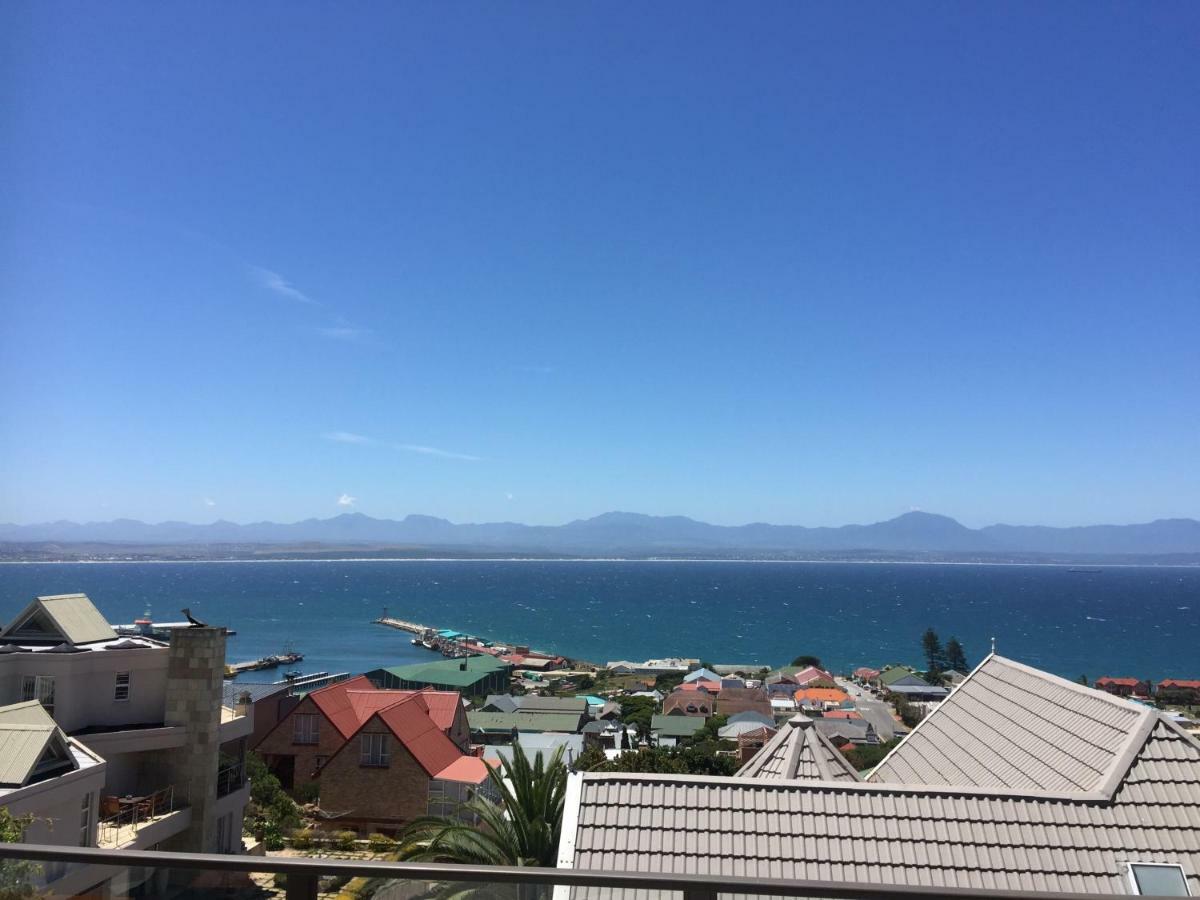 Vue Port Hotel Mossel Bay Bagian luar foto